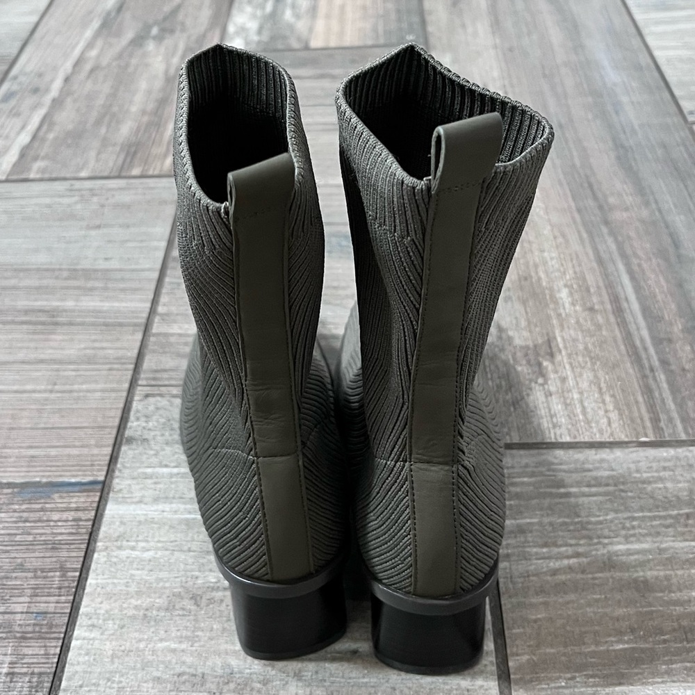 Everlane Olive Ankle Boots - Picture 5 of 13